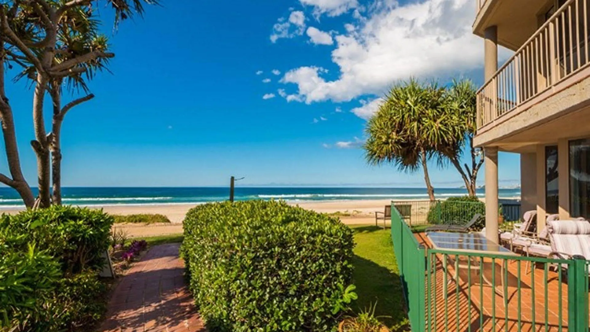 ****  Sanctuary Beach Resort Gold Coast Australien
