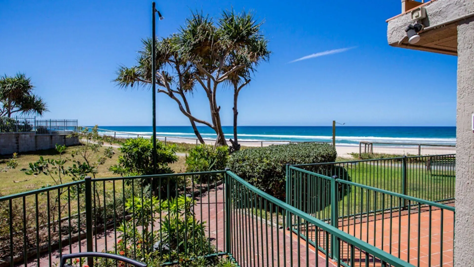 Sanctuary Beach Resort Gold Coast