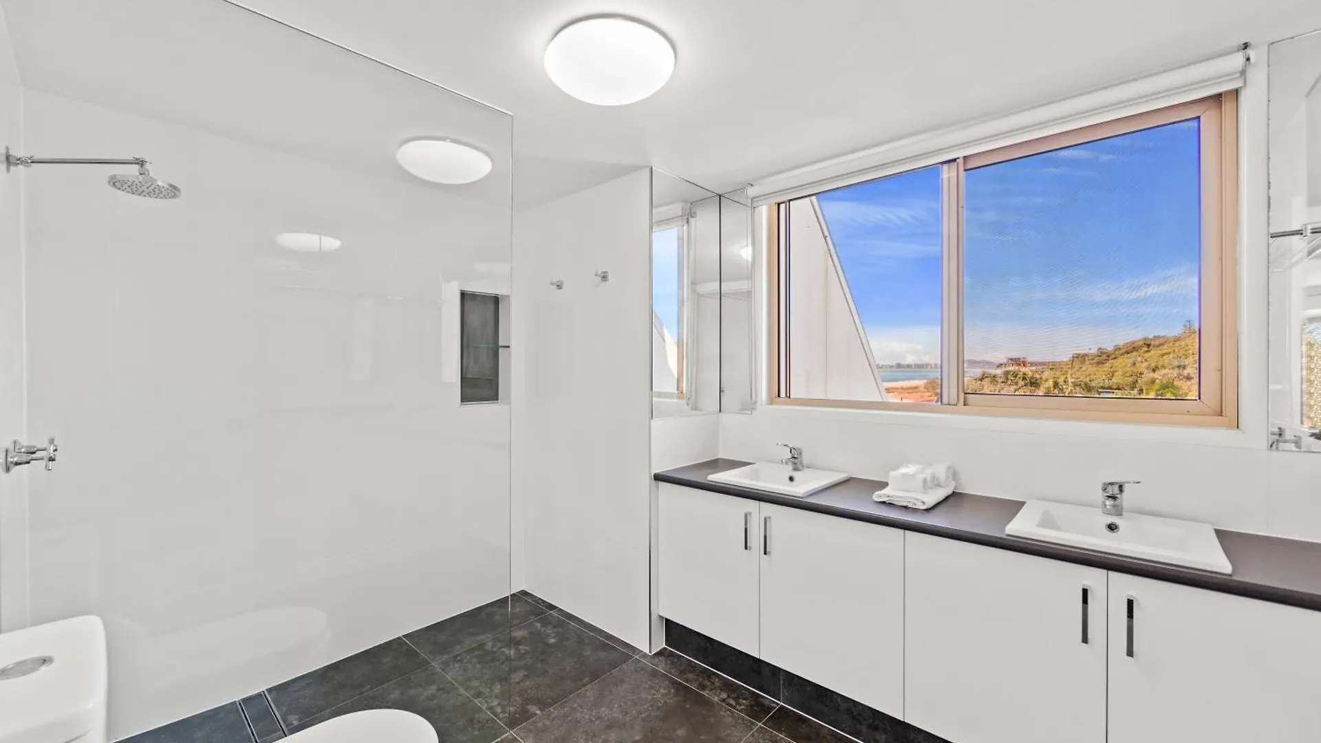 Sanctuary Beach Resort Gold Coast