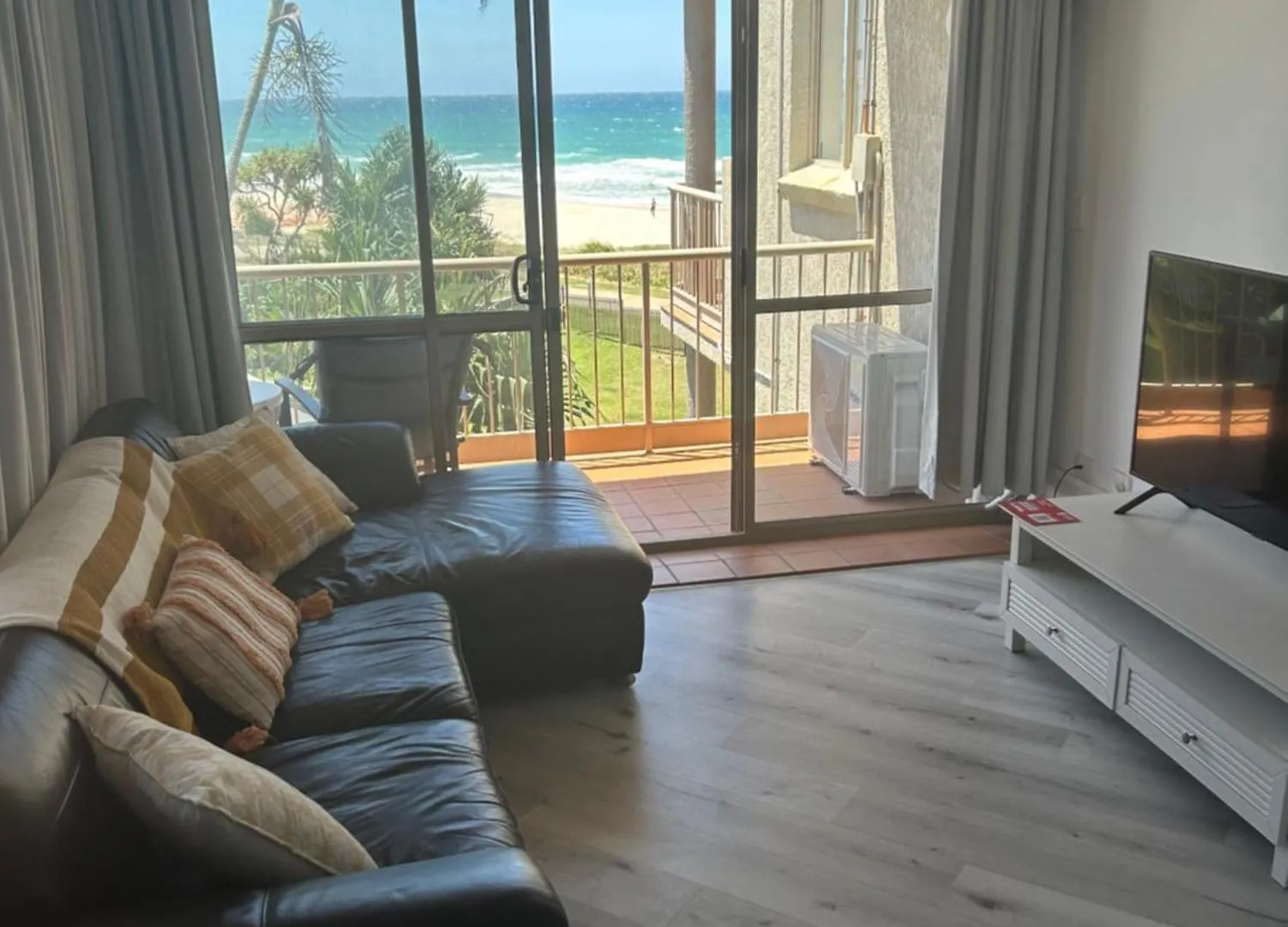 Sanctuary Beach Resort Gold Coast